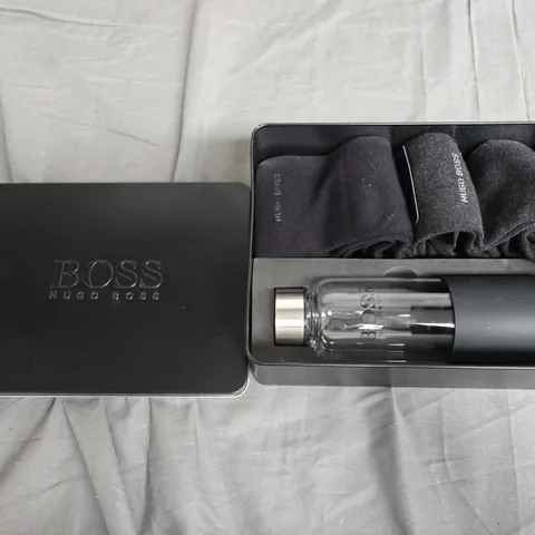 HUGO BOSS FLASK AND SOCK SET 