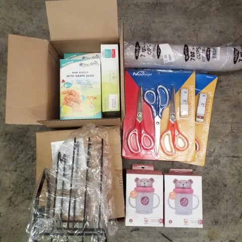 PALLET CONTAINING ASSORTED PRODUCTS INCLUDING BABY BISCUITS WITH GRAPE JUICE, CUTTING BOARD HOLDER, TUM TUM TIPPY CUPS, MULTIPURPOSE SCISSORS & 7OZ PLASTIC CUPS