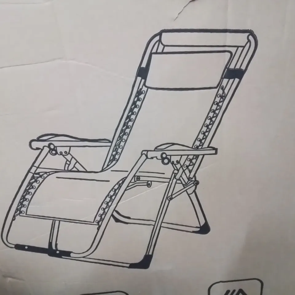 BOXED RECLINER SUN LOUNGER 