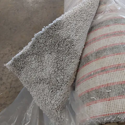 ROLL OF QUALITY ZDISC AUBREY SYMPHONY CARPET // SIZE: APPROXIMATELY 5 X 3.3m