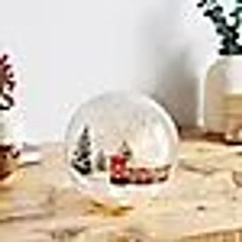 BOXED FESTIVE WINTER SCENE DECORATION