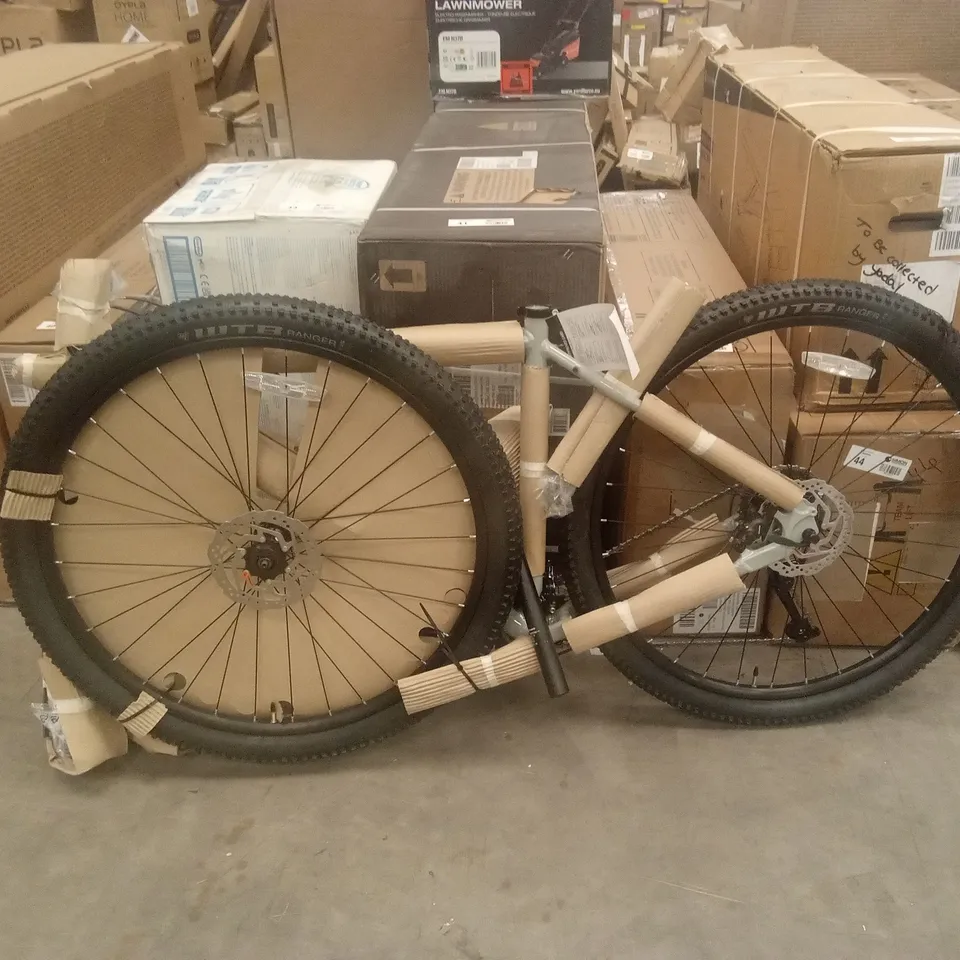 CLAUD BUTLER ALPINA 1.0 MOUNTAIN BIKE RRP £624.99