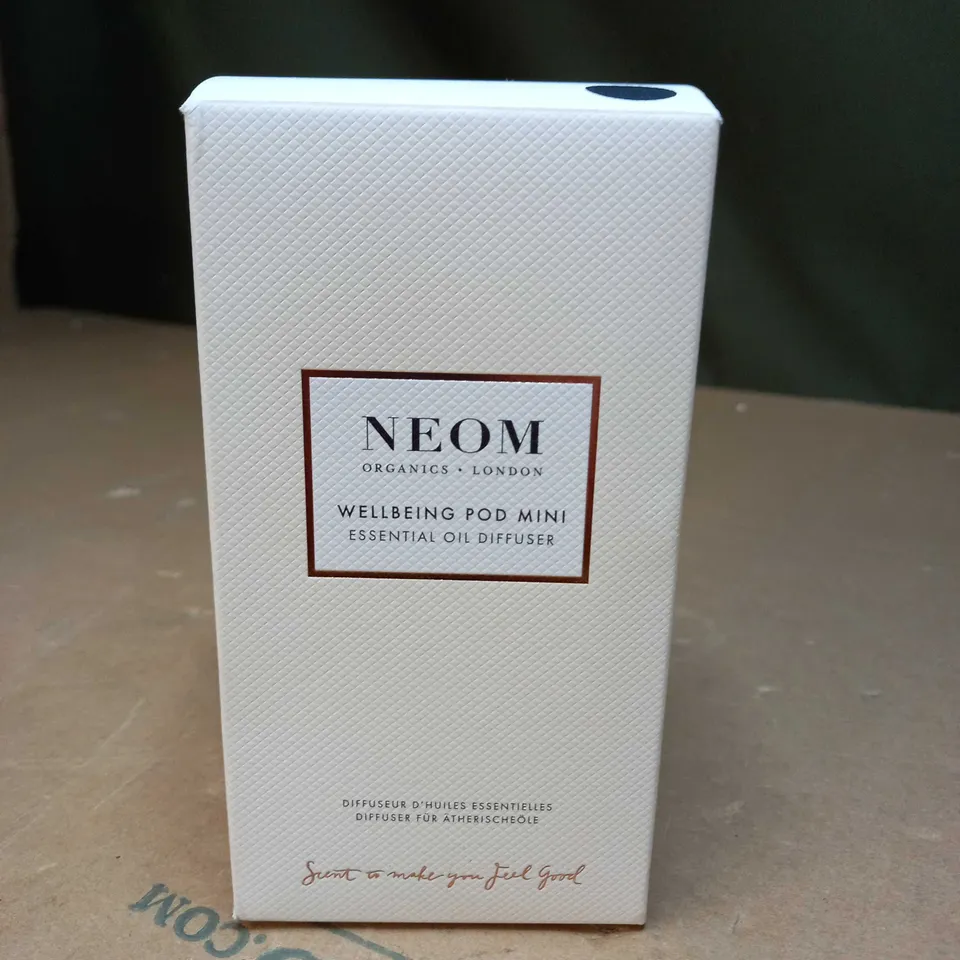 NEOM ESSENTIAL OIL DEFUSER