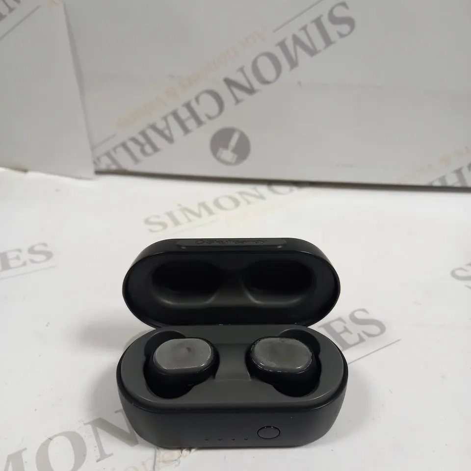 SKULLCANDY TRUE WIRELESS EARBUDS BOXED 