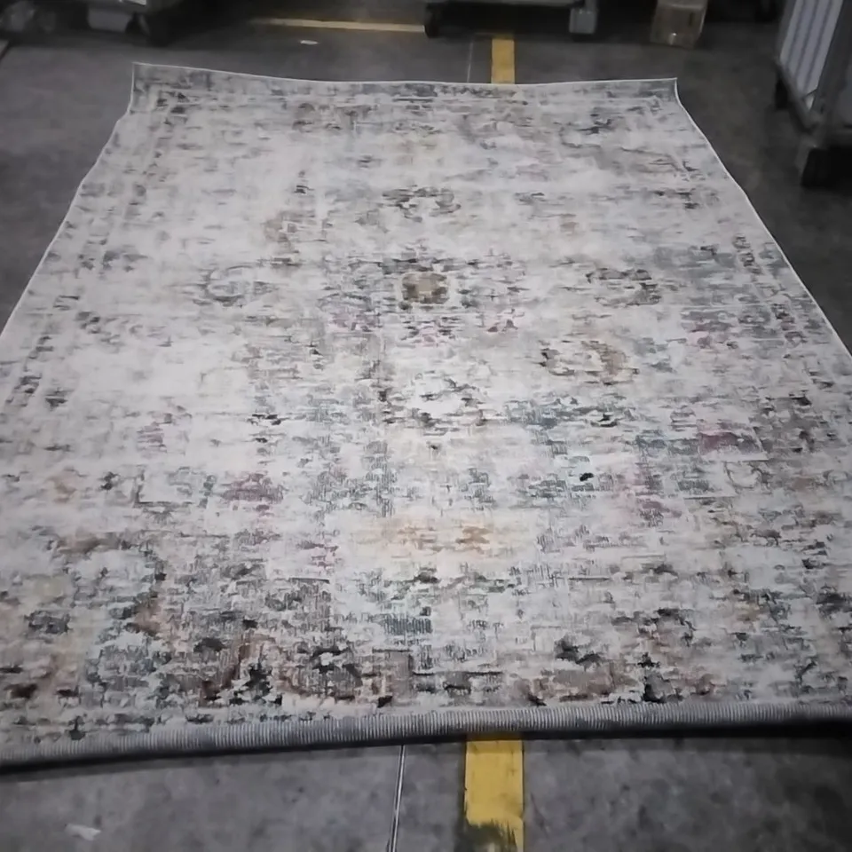 BAZZINOTTI ORIENTAL AREA RUG APPROXIMATELY 300X226CM