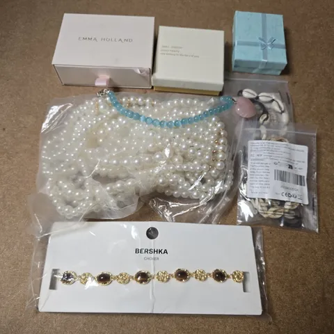 APPROXIMATELY 20 ASSORTED JEWELLERY ITEMS TO INCLUDE BRANDS SUCH AS EMMA HOLLAND, BERSHKA, HALARA, ETC