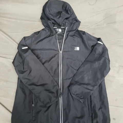 KARRIMOR RUN WINDBREAKER IN BLACK - UK 10