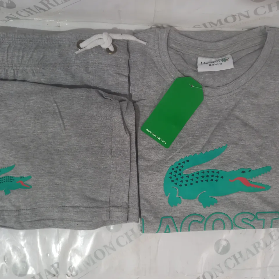 LACOSTE SHORTS & T-SHIRT SET IN GREY CLASSIC FIT