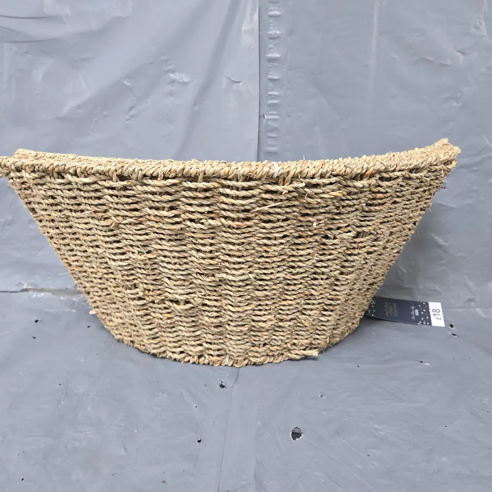 APPROXIMATELY 100 NATURAL WICKER TREE COLLARS - COLLECTION ONLY