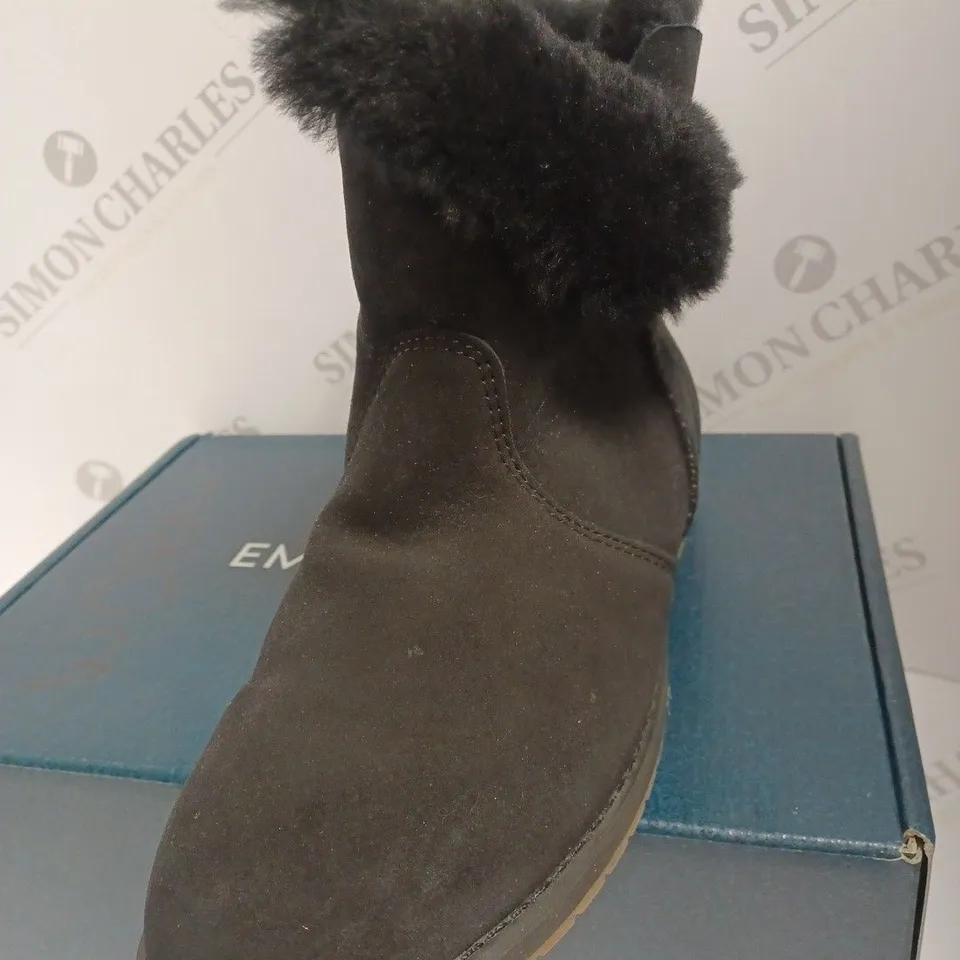 BOXED EMU BELLS ANKLE BOOTS, BLACK - SIZE 8
