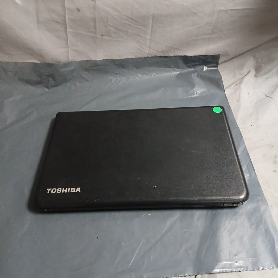 TOSHIBA SATELLITE PRO C50-A-1E3 LAPTOP