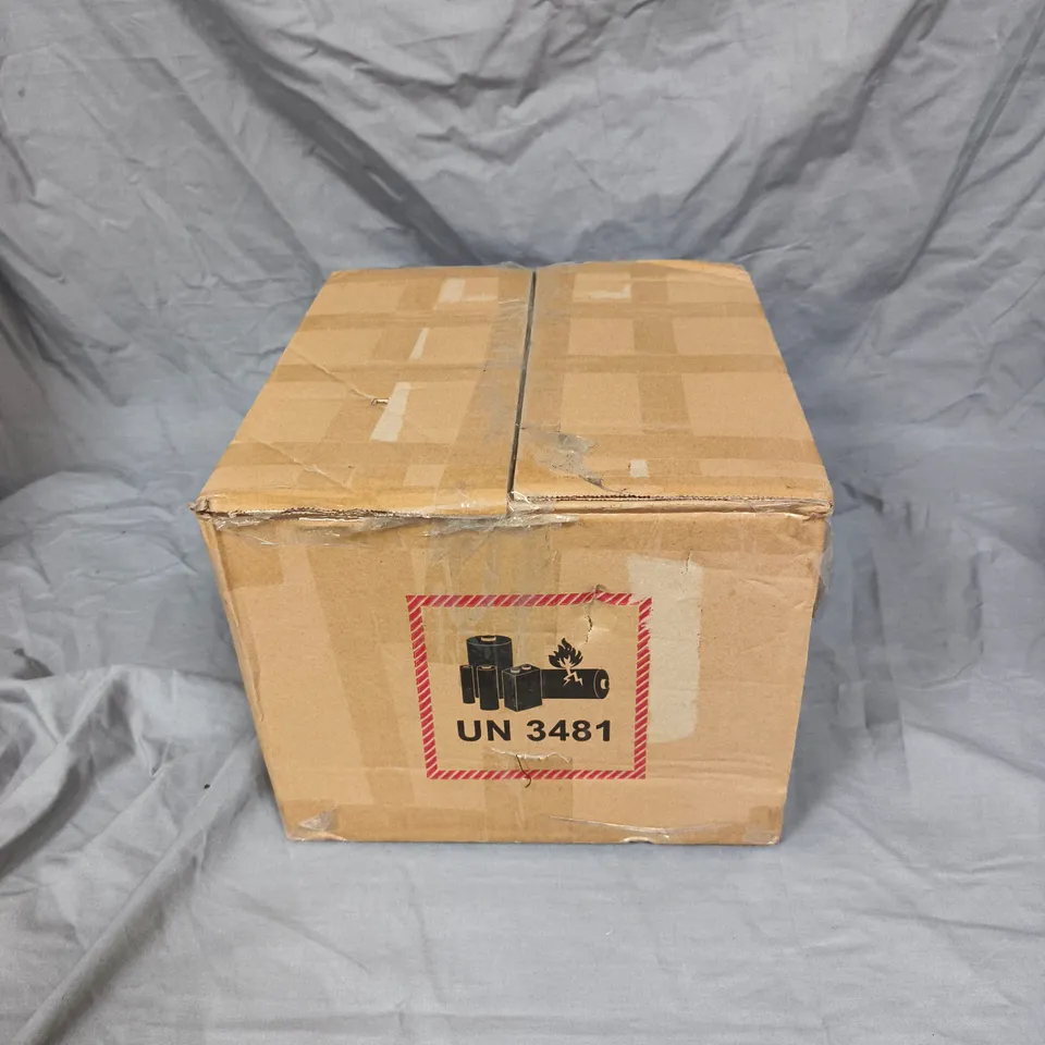 FLOURISH SOLAR FLOOR LAMP WITH REMOTE