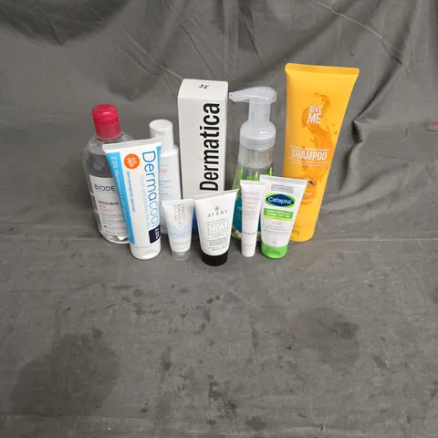 APPROXIMATEY 20 HEALTH AND BEAUTY PRODUCTS TO INCLUDE - BIODERMA SENSIBO MICELLAR WATER - DERMATICA BALANCING GLYCERIN GEL CLEANSER - CETAPHIL SPF 50 CREAM - ETC
