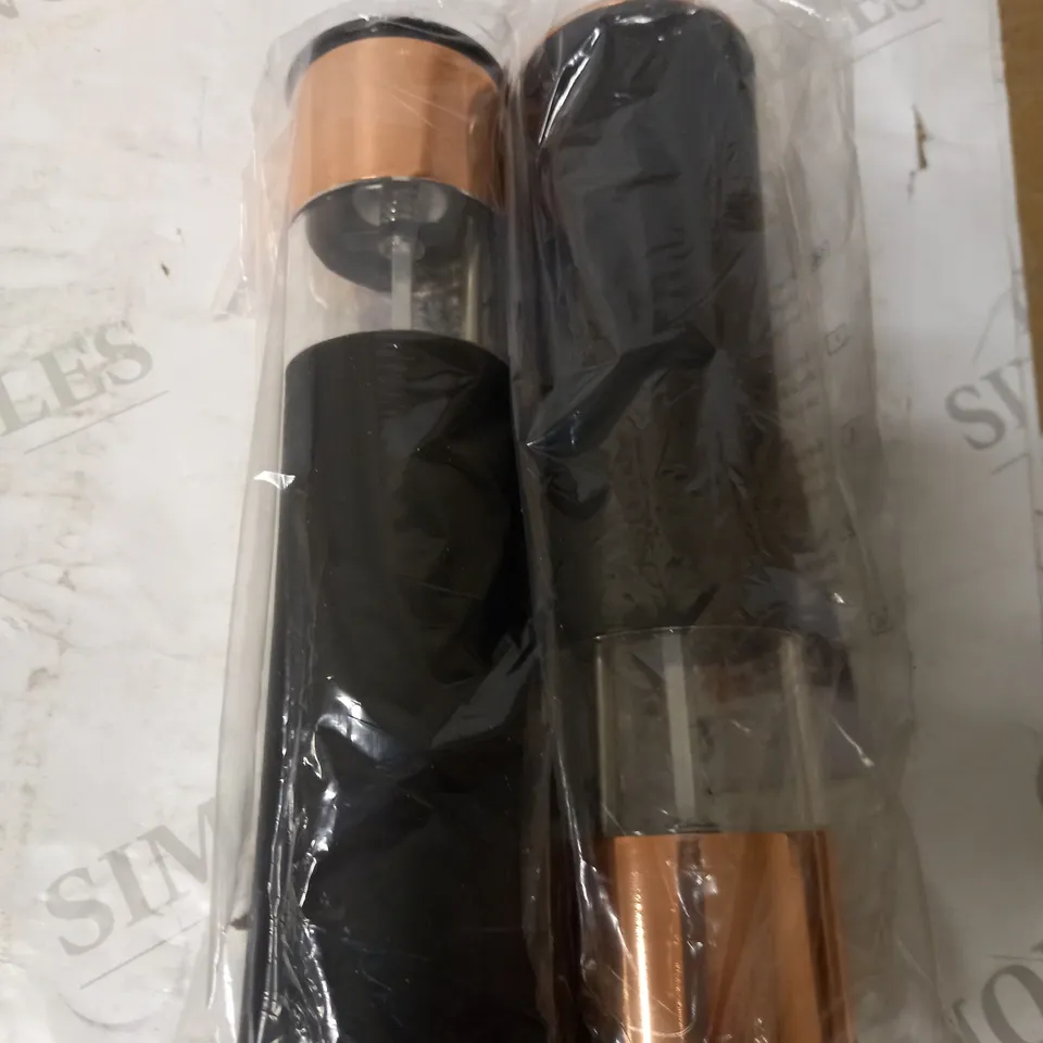 TOWER ELECTRIC SALT AND PEPPER MILL 