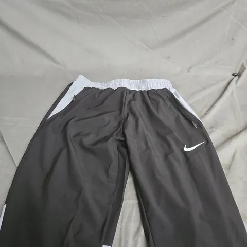 NIKE BLACK TRACK PANTS – MEN'S, SIZE XL