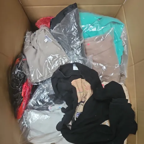 LARGE BOX OF APPROXIMATELY 25 ASSORTED CLOTHING ITEMS IN VARIOUS COLOURS, STYLES AND SIZES - COLLECTION ONLY