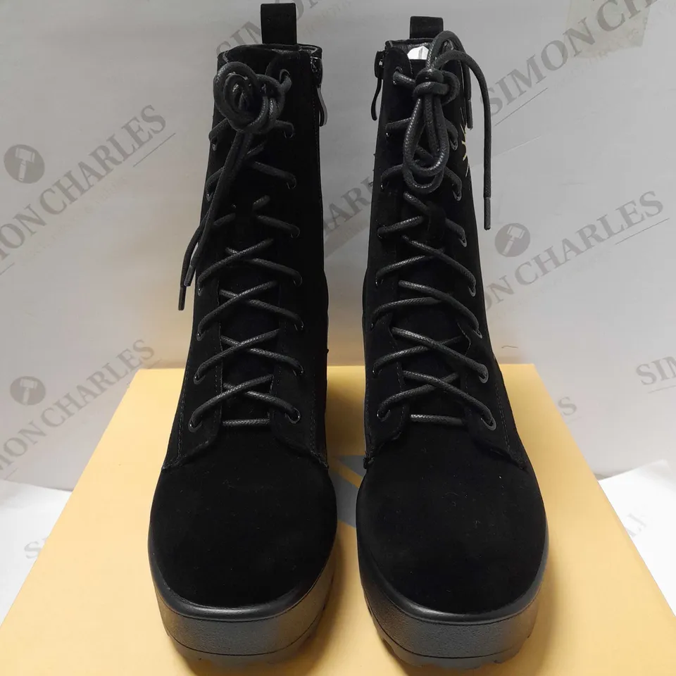 KOI ASTRO STAR AND MOON CHUNKY BLACK SUEDE/GOLD BOOTS - SIZE 4 