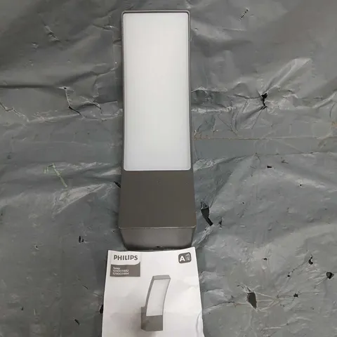 PHILIPS LED OUTDOOR WALL LIGHT