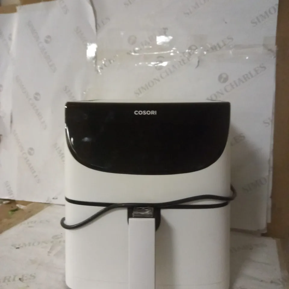 COSORI AIR FRYER 1700W MAX XXL 5.5L DIGITAL TOUCHSCREEN - WHITE