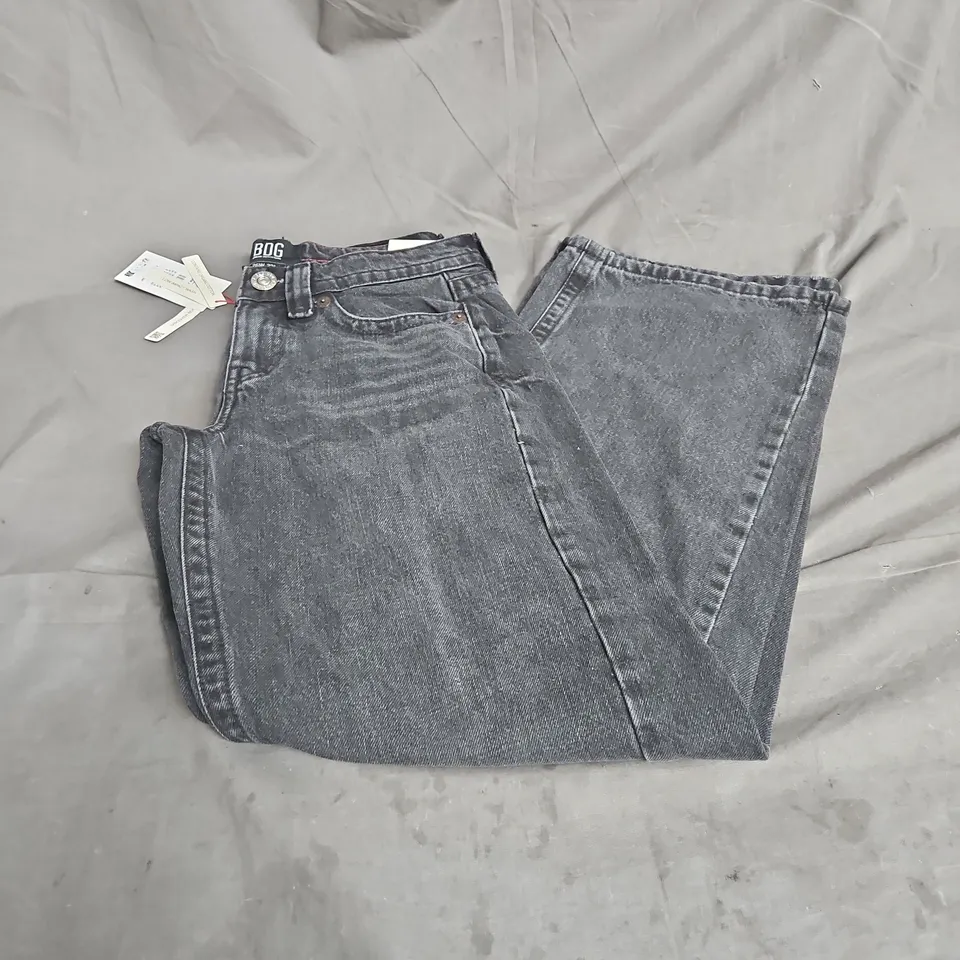 BDG KAYLA LOWRIDER JEANS IN BLACK SIZE 26W 32L