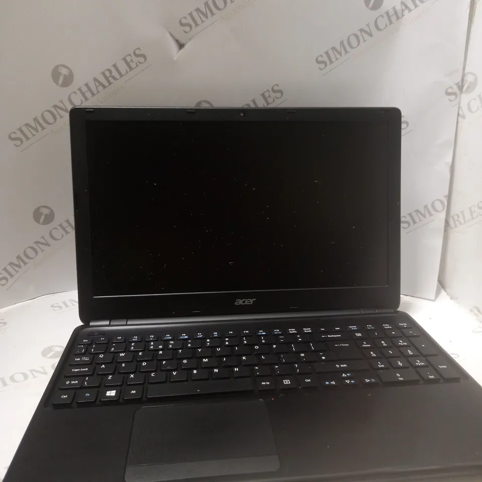 ACER TRAVELMATE NOTEBOOK IN BLACK