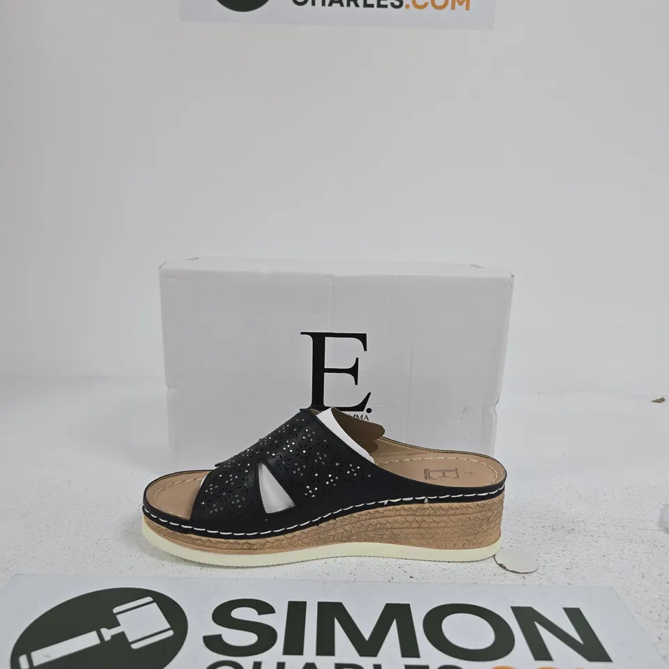 EMMA SHOES BY EMMA UDAIPUR BLACK SANDAL – UK 7