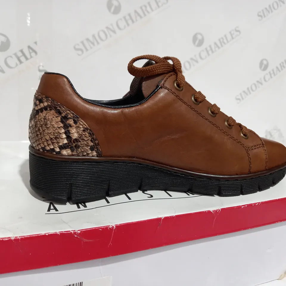 BROWN RIEKER SHOES SIZE 4