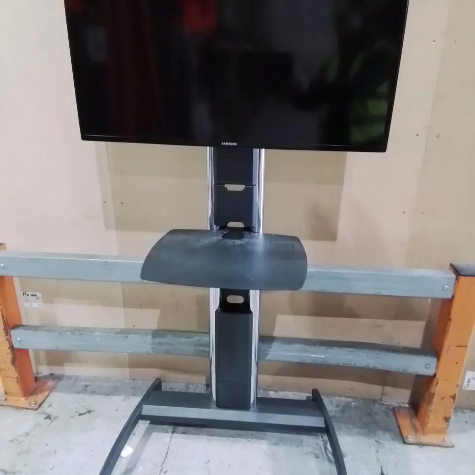 SAMSUNG 40" ME40B TELEVISION ON UNICOL OXFORD ROLLING TV STAND