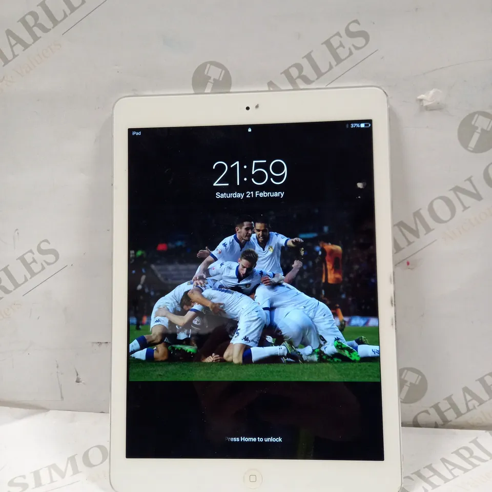 APPLE A1474 IPAD AIR 