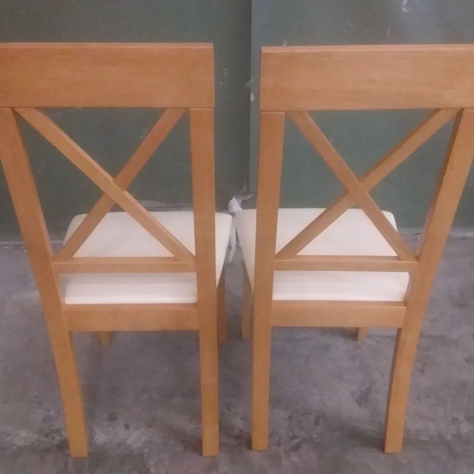 SET OF 2 OAK DINING CHAIRS (IVORY LEATHER SEAT PAD)