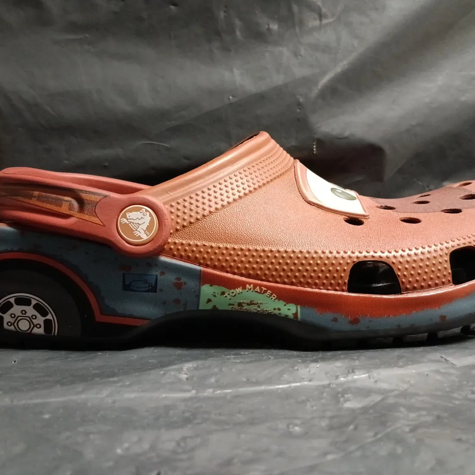 PAIR OF CROCS DISNEY PIXAR CARS TOW MATER CLOGS SIZE UK M9/W10