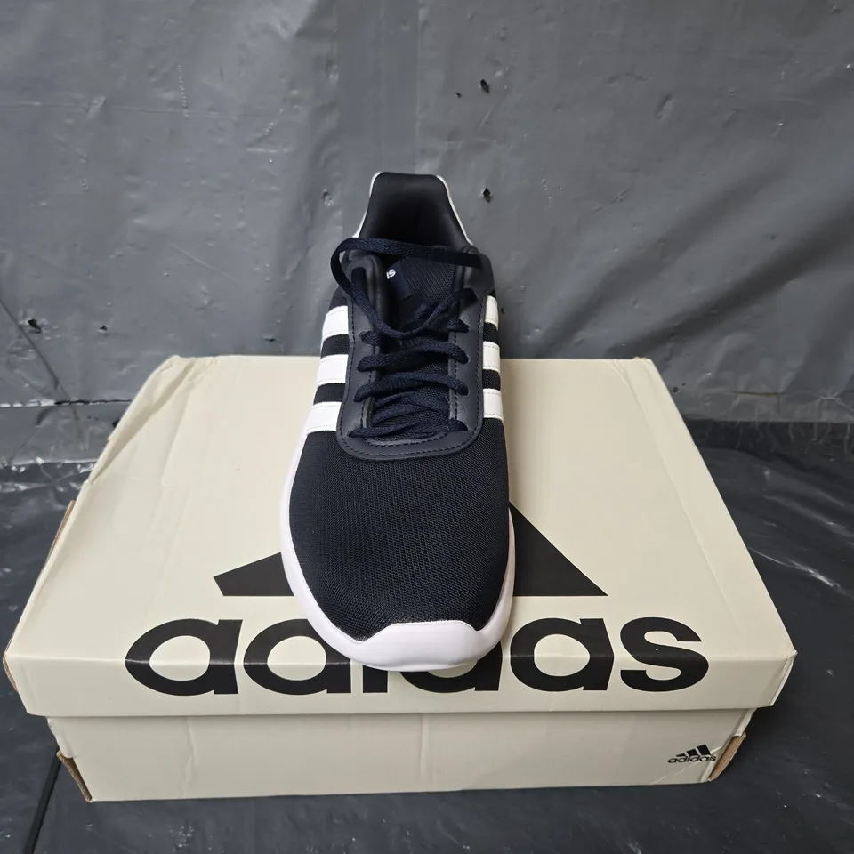 BOXED PAIR OF ADIDAS LITE RACER 3.0 TRAINERS IN NAVY - UK 8.5