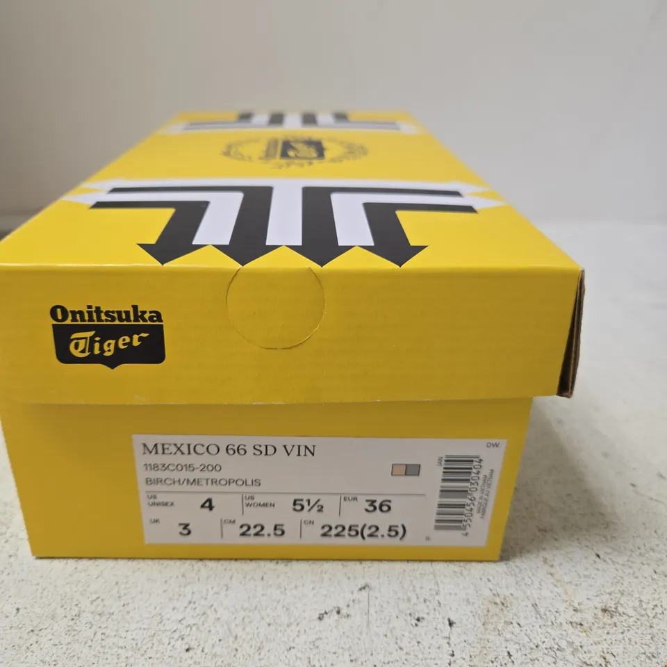 BOXED ONITSUKA TIGER MEXICO 66 SD VIN SNEAKERS – BIRCH/METROPOLIS, UK 3 (US 4, EUR 36) UNISEX