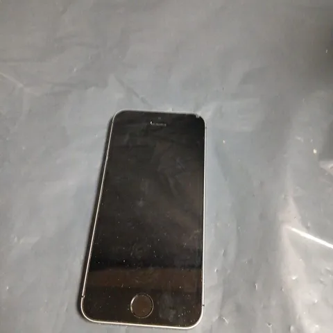 APPLE IPHONE – SILVER