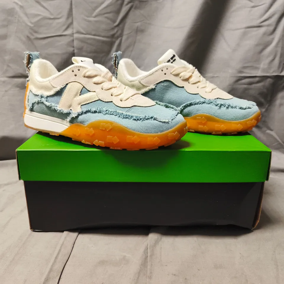 BOXED PAIR OF KATE SPADE TRAINERS IN BLUE/WHITE SIZE UK 6