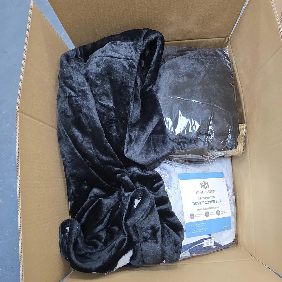 BOX OF APPROXIMATELY 15 ASSORTED ITEMS TO INCLUDE TJC CHRISTMAS CALENDAR