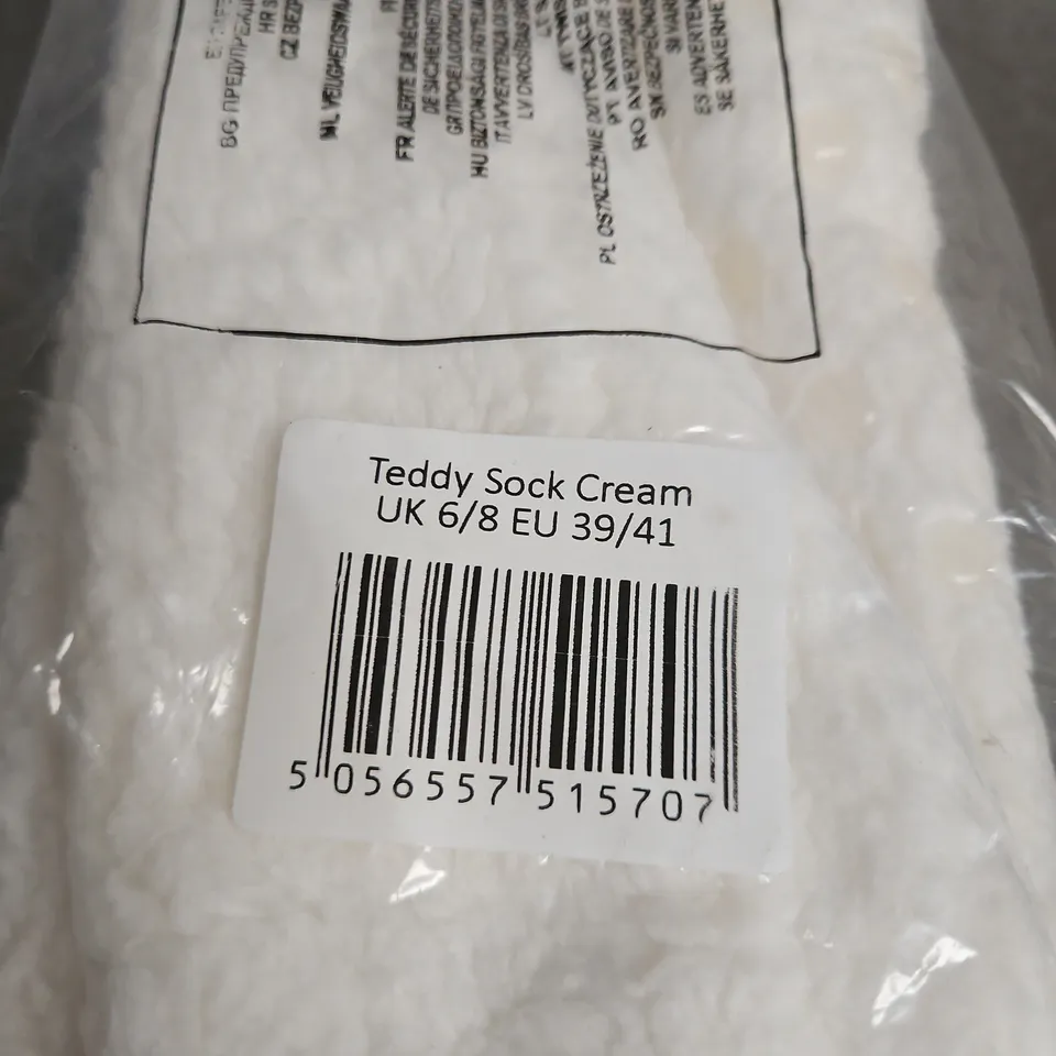 SLEEPDOWN COSY COLLECTION SLIPPER SOCKS – TEDDY SOCK CREAM, UK 6/8 (EUR 39/41)