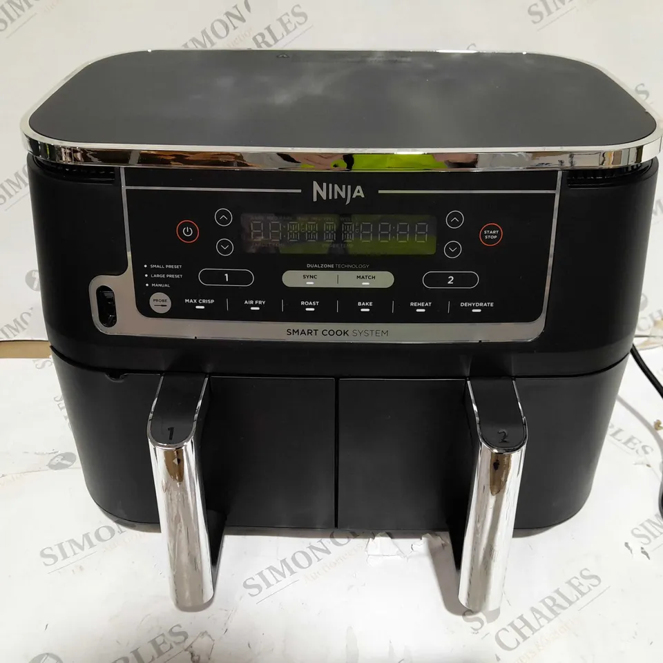 BOXED NINJA FOODI MAX DUAL ZONE 9.5L AIR FRYER AF451UK