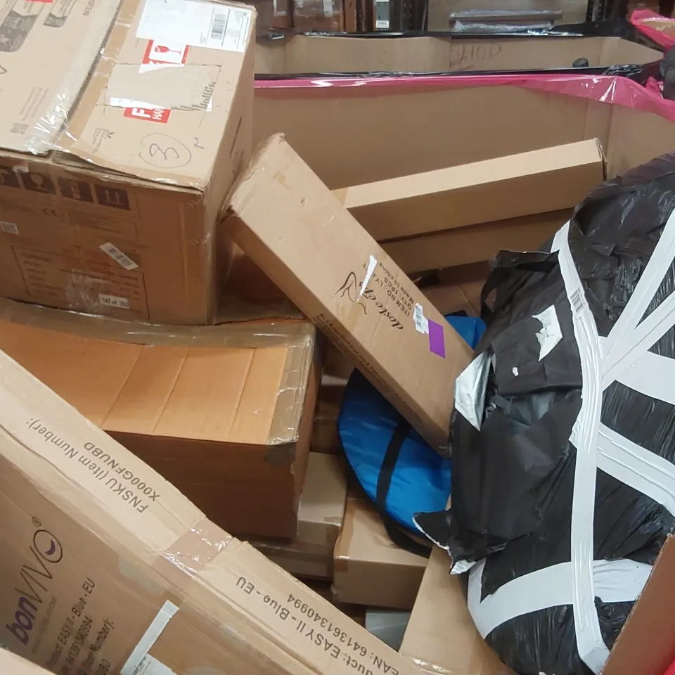 PALLET OF ASSORTED ITEMS INCLUDING: ELECTRIC WATER HEATER, STEAM CLEANER, 17 INCH LED TV, KIDS SPINNING CHAIR, KIDS TRICYCLE ECT
