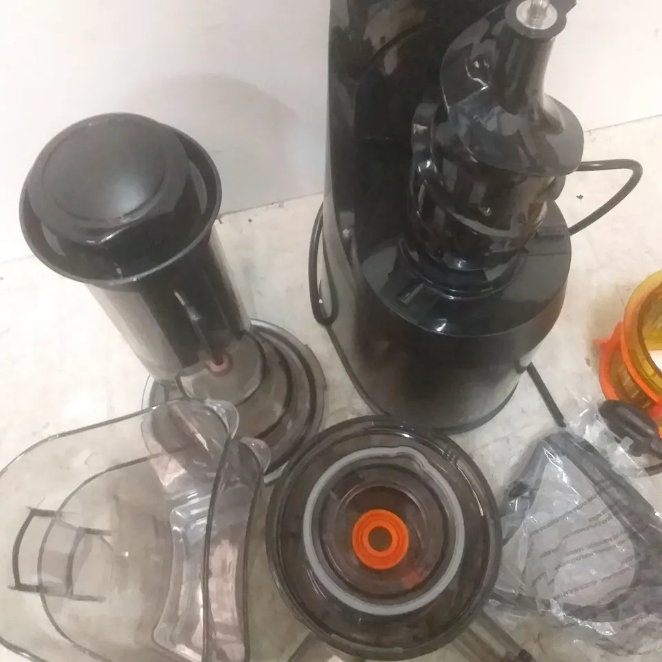 FRIDJA MASTICATING JUICER - BLACK (F1900)