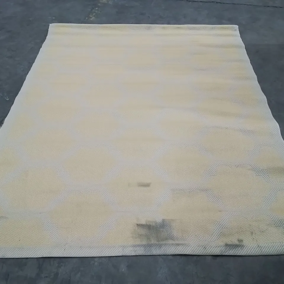 QUALITY DESIGNER AREA RUG - APPROXIMATELY 230X160CM