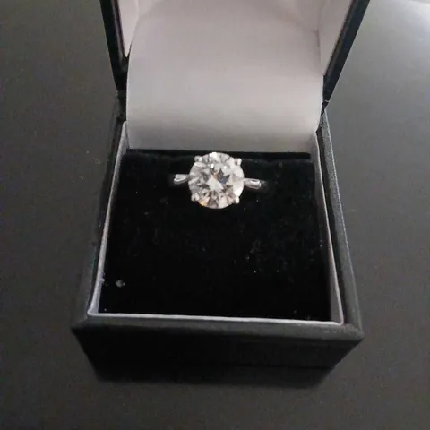 FIRE LIGHT 2.50CT LAB GROWN DIAMOND SOLITAIRE RING PLATINUM