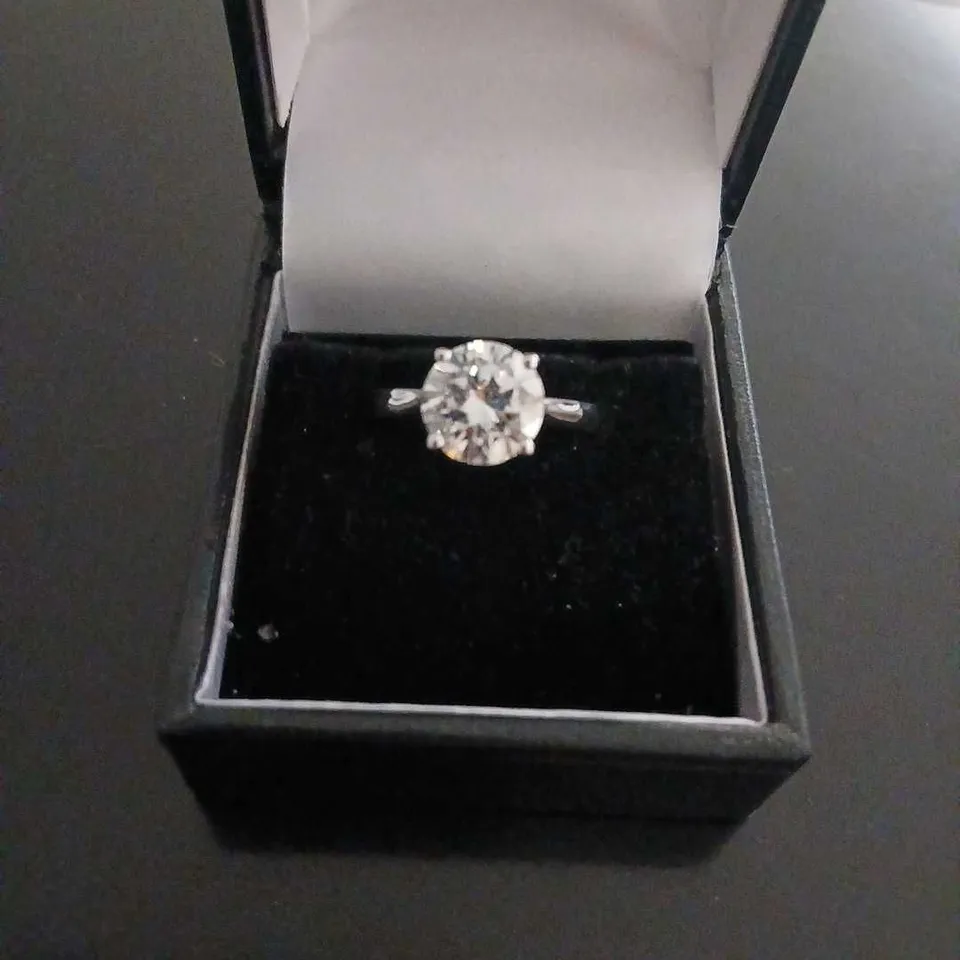FIRE LIGHT 2.50CT LAB GROWN DIAMOND SOLITAIRE RING PLATINUM