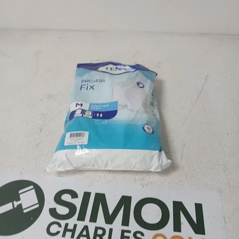 BOX OF APPROXIMATELY 15 ASSORTED HOUSEHOLD ITEMS INCLUDING TENA PRO SKIN AND FLASH WET CLOTHS