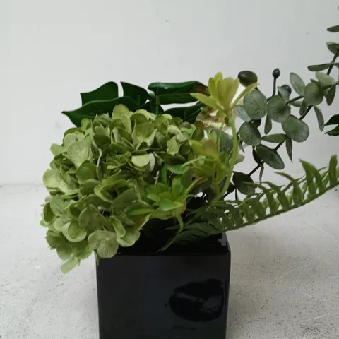 ARTIFICIAL GREENERY ARRANGEMENT IN BLACK SQUARE POT