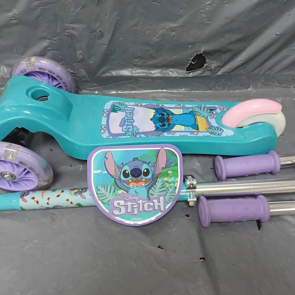 DISNEY STITCH MINI GO! TILT SCOOTER WITH LIGHTS