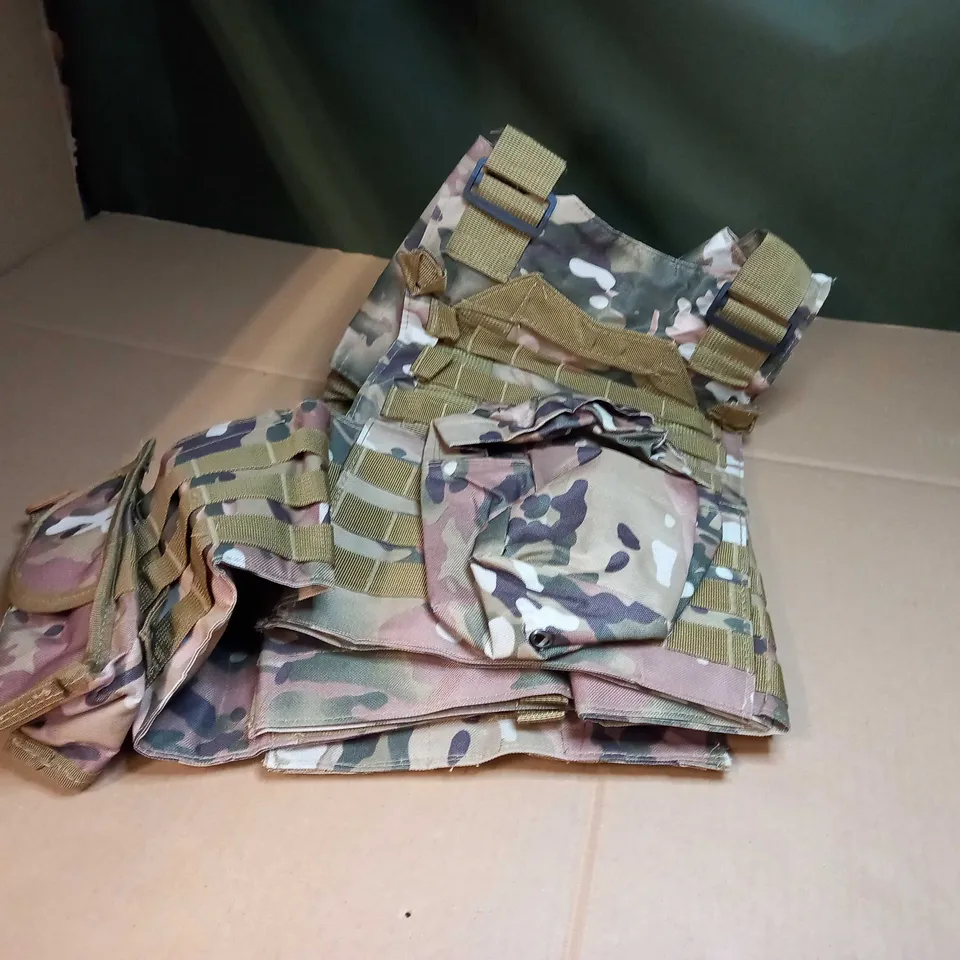 CAMO ADJUSTABLE UTILITY VEST