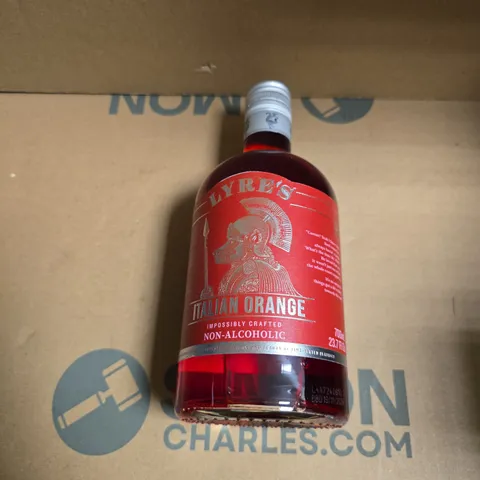 LYRE'S ITALIAN ORANGE NON-ALCOHOLIC SPIRIT – 700ML BOTTLE