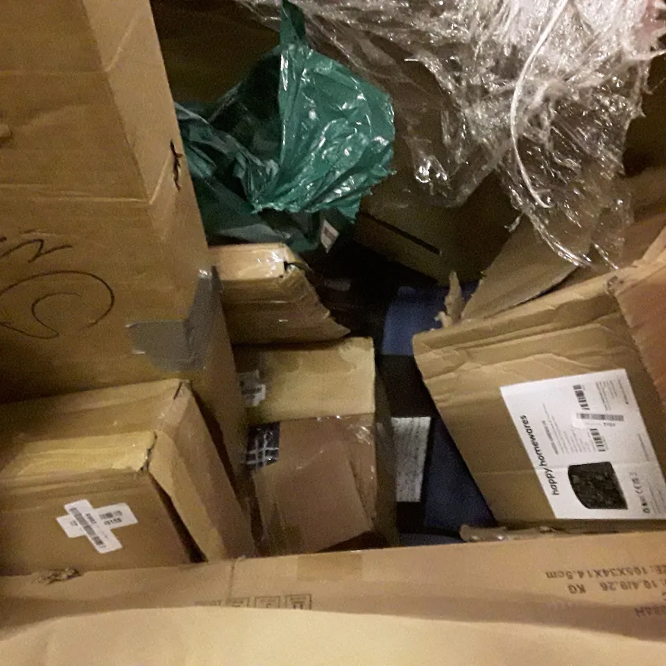 PALLET OF ASSORTED PRODUCTS INCLUDING ACCSTORE NON-WOVEN FABRIC WARDROBE, TOILET SEAT, LAMP SHADE, POP UP TENT