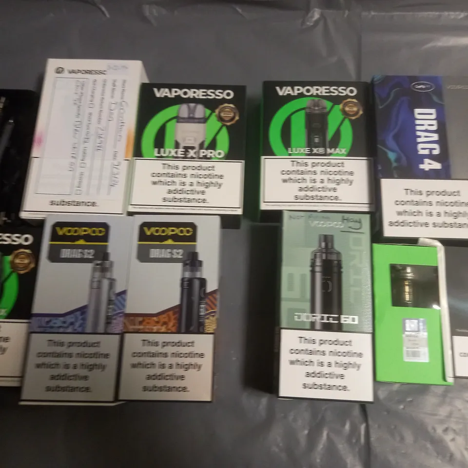 LOT OF 12 ASSORTED VAPING ITEMS AND ACCESSORIES TO INCLUDE VAPORESSO AND VOOPOO